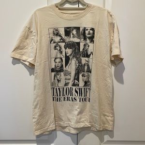 Taylor Swift eras tour tshirt sz medium color is cream